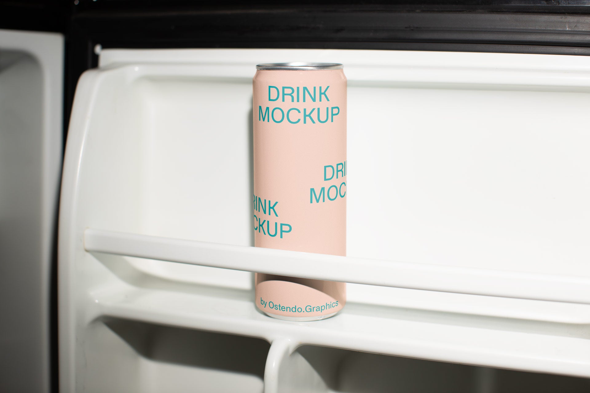 DR14 Drinks Can Mockup - Refrigerator